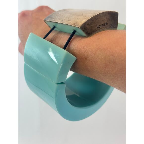 Vtg. Gerda Lynggaard Monies Blue Lucite Sterling Silver Stretch Bracelet Large - Picture 5 of 16